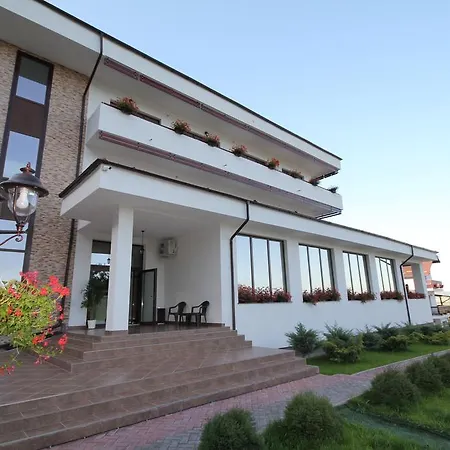 Guest house Pensiunea Diana Argeselu